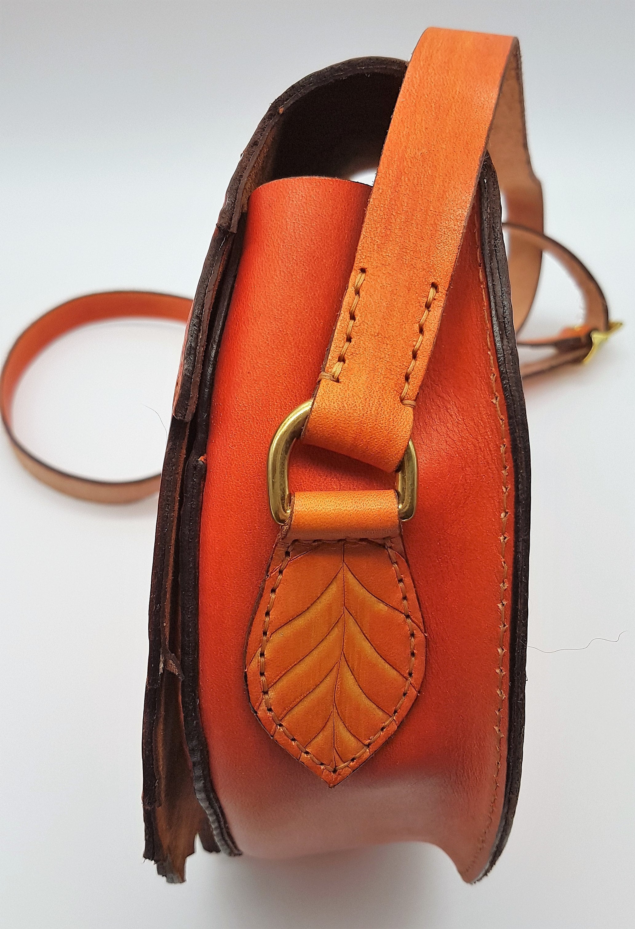 Leaf leather online bag